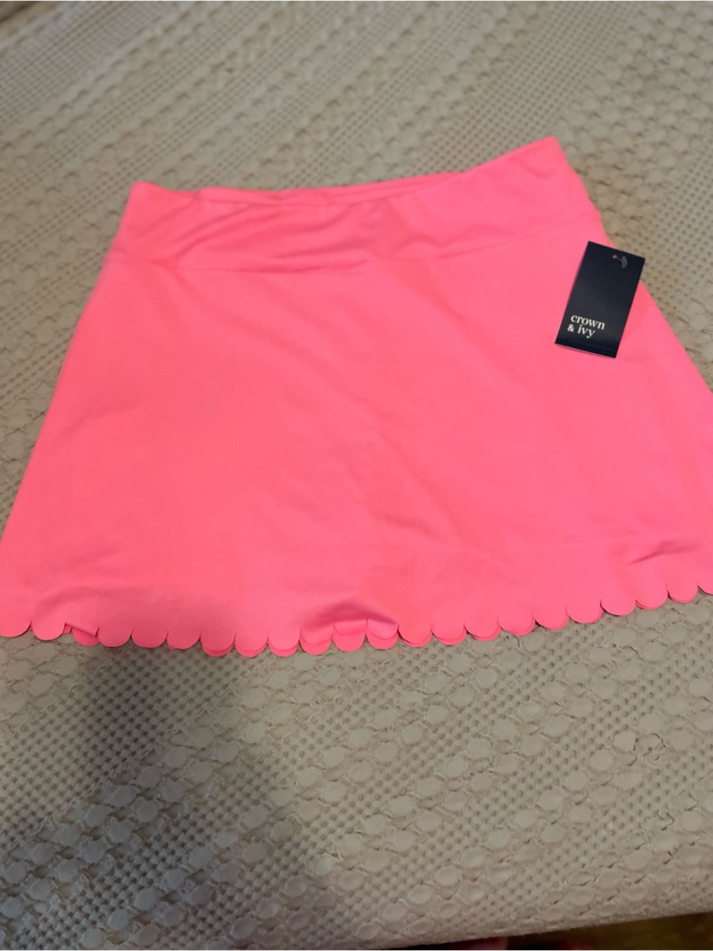 Crown & Ivy Pink Scalloped Hem athletic tennis skirt
